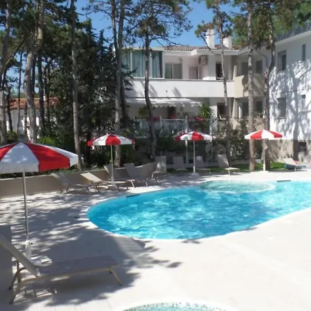 Appartement Modern Duplex With Whirlpool, Pool And Ac *