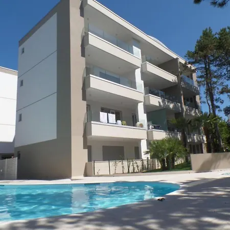 Modern Duplex With Whirlpool, Pool And Ac * Bibione